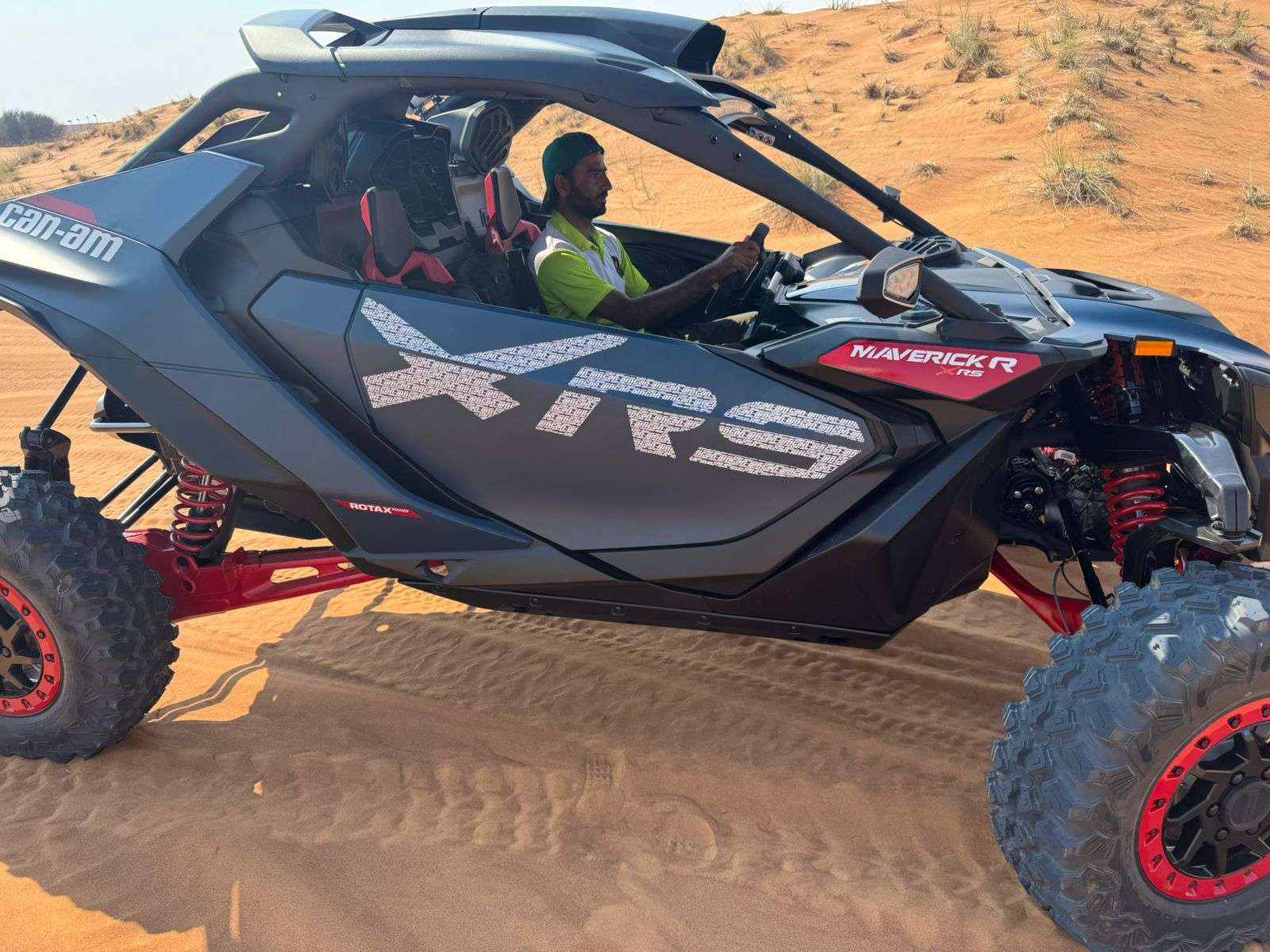 Can-Am Maverick R MAX X RS 25 dune buggy tour dubai - Book now